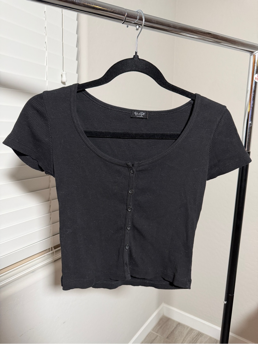 Brandy Melville Black Ribbed Button-Up Crop Tee